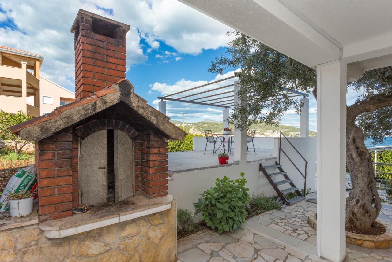מרינה Apartments By The Sea Poljica, Trogir - 19316 מראה חיצוני תמונה